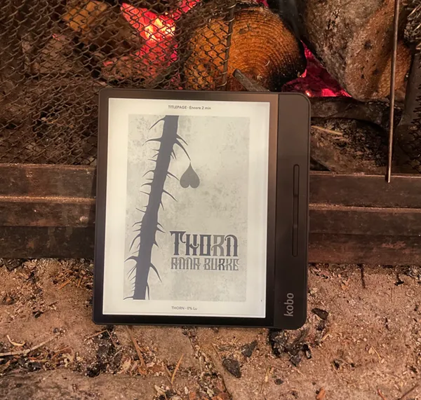 Quick Book Review: Thorn by Anna Burke